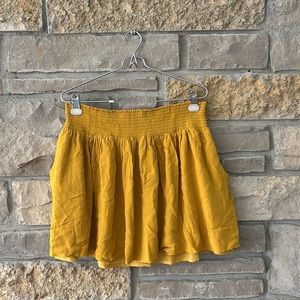 Banana Republic Mustard Yellow Flowy Skirt Size XL